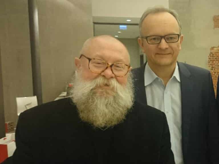 Portret Jacka Walkiewicza z Profesorem Bralczykiem
